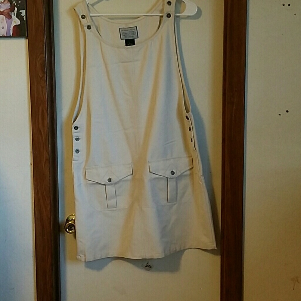 Dress, reposhing cuz it didn't fit well